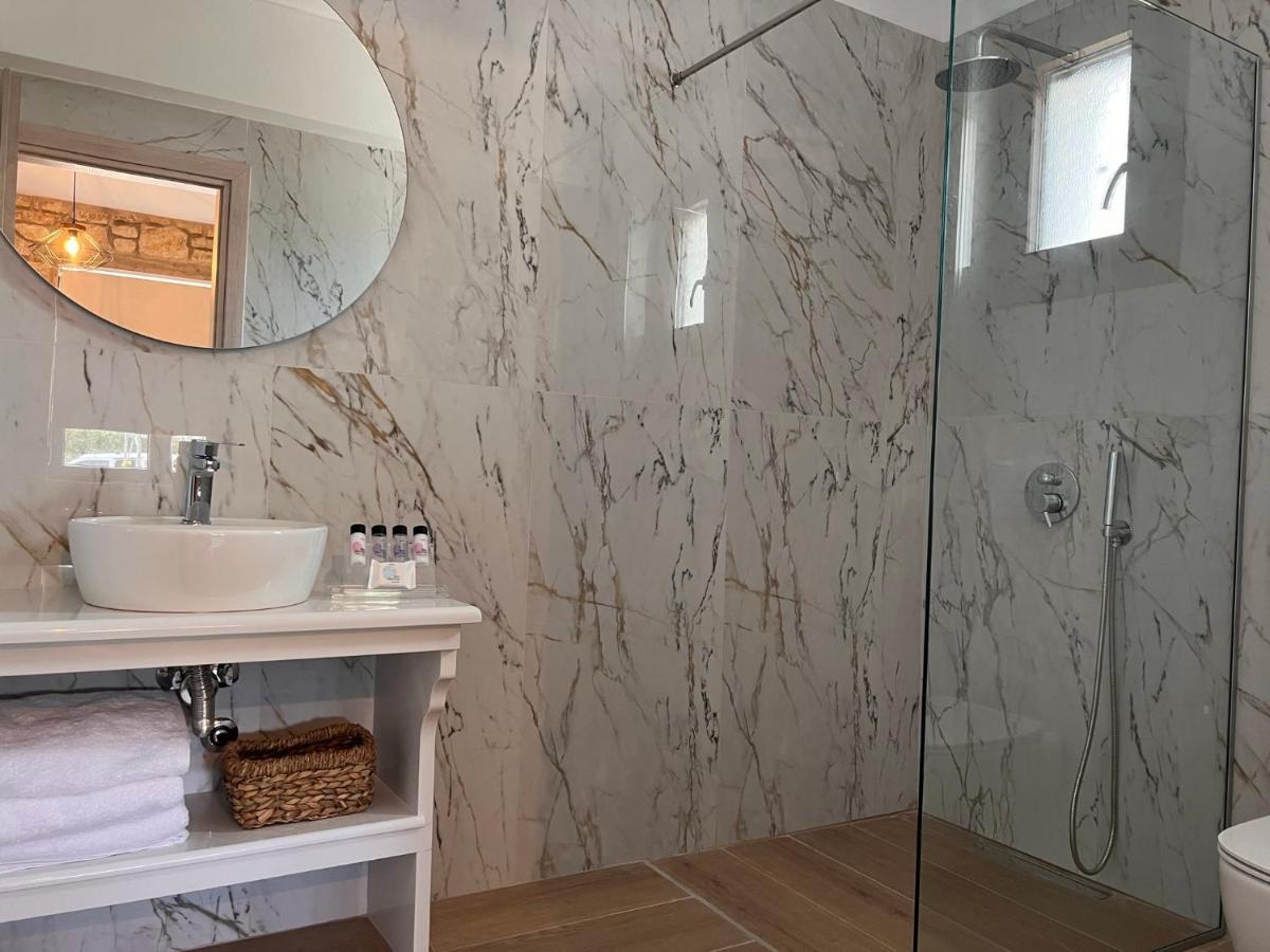 Michelangelo Suites And Apartments Valanidorachi Dış mekan fotoğraf