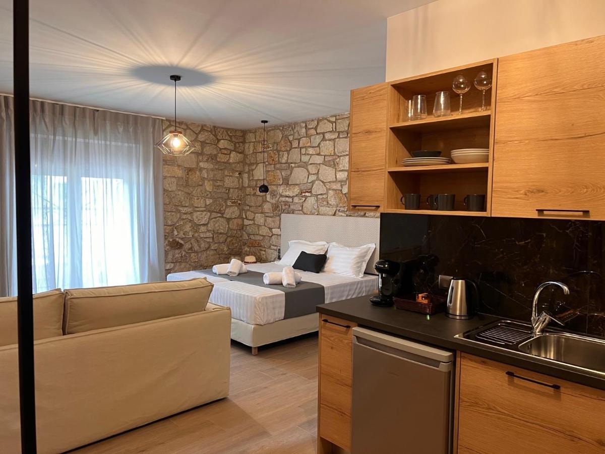 Michelangelo Suites And Apartments Valanidorachi Dış mekan fotoğraf