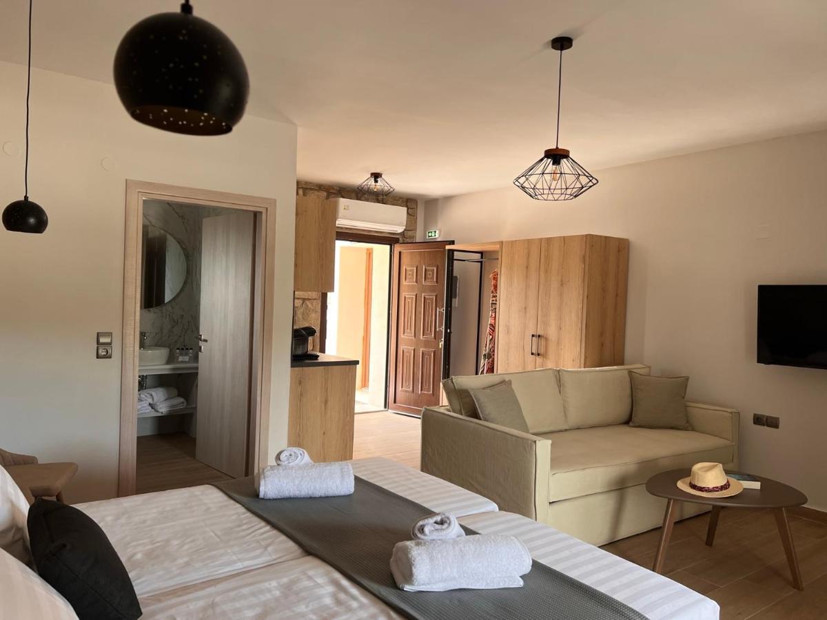 Michelangelo Suites And Apartments Valanidorachi Dış mekan fotoğraf