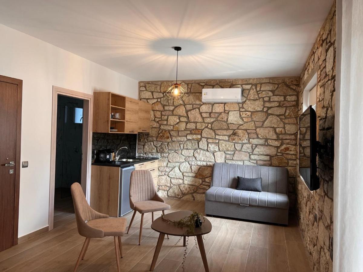 Michelangelo Suites And Apartments Valanidorachi Dış mekan fotoğraf
