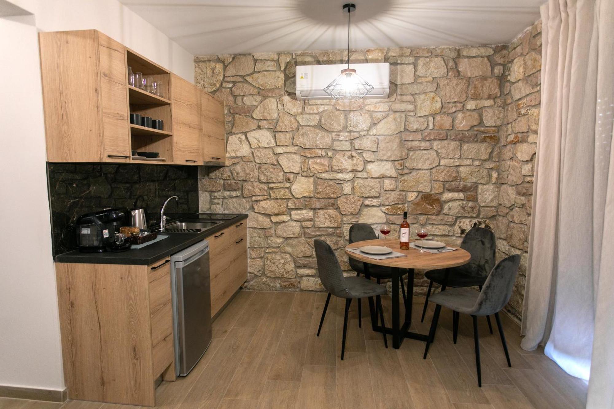 Michelangelo Suites And Apartments Valanidorachi Dış mekan fotoğraf