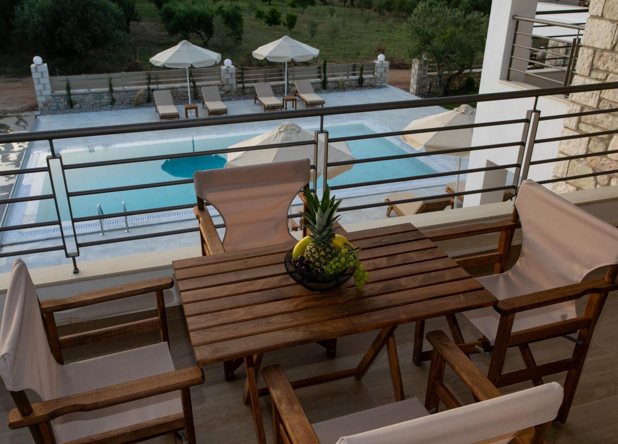 Michelangelo Suites And Apartments Valanidorachi Dış mekan fotoğraf