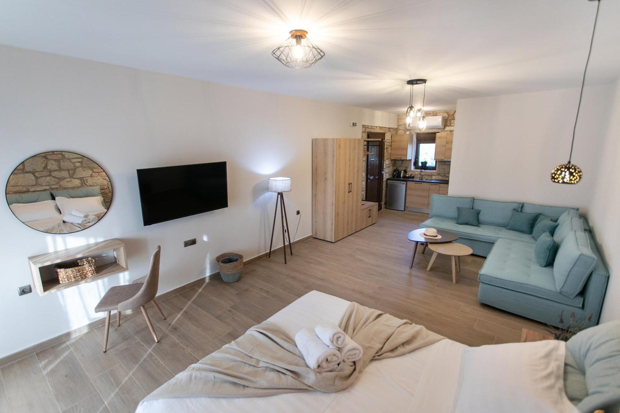 Michelangelo Suites And Apartments Valanidorachi Dış mekan fotoğraf